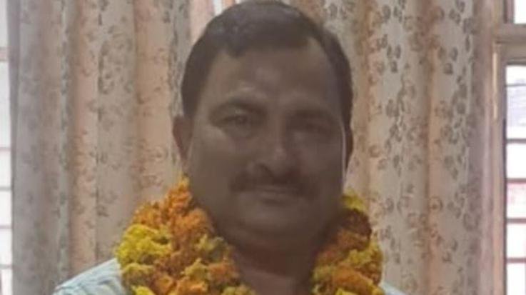 Dehra's-Vijay-Ashraf -became-the-state-advisor-of-the Semi-Government-Driver-Operator-Federation