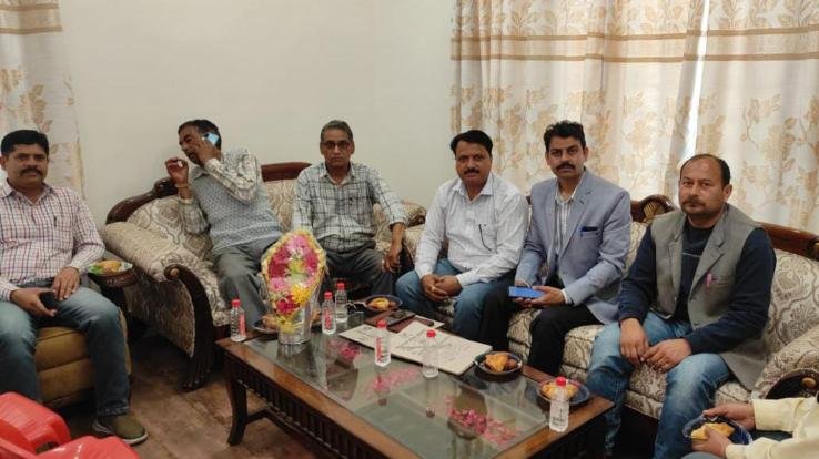 Information-about-making-registration-and-license-given-to-the-shopkeepers-of-Dadasiba 122