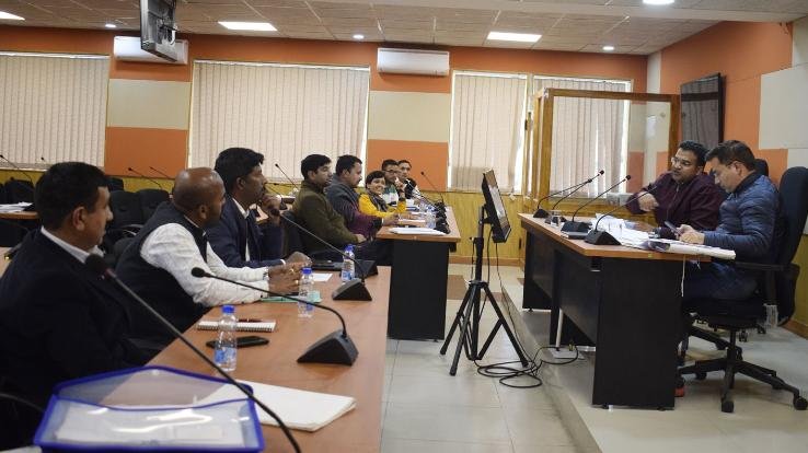 There should be better coordination between departments to speed up development projects: DC