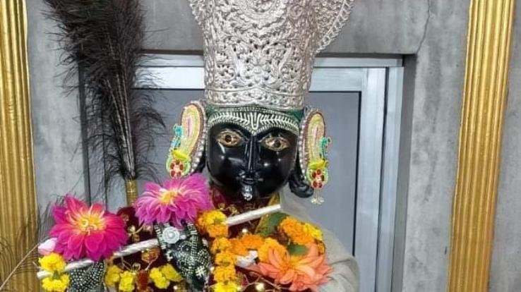 Lord Shri Brijraj Swami Temple is also the center of faith and reverence of foreign tourists along with the country.