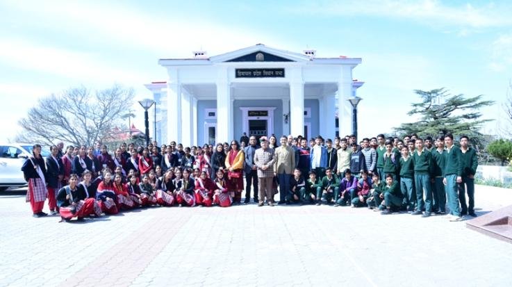 Shimla: The children of Guga Ghat School met the Speaker Kuldeep Pathania.