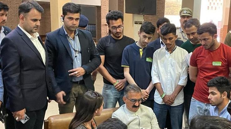 Patients will be given better facilities in Himachal Sarai and Sadan Chandigarh: CM