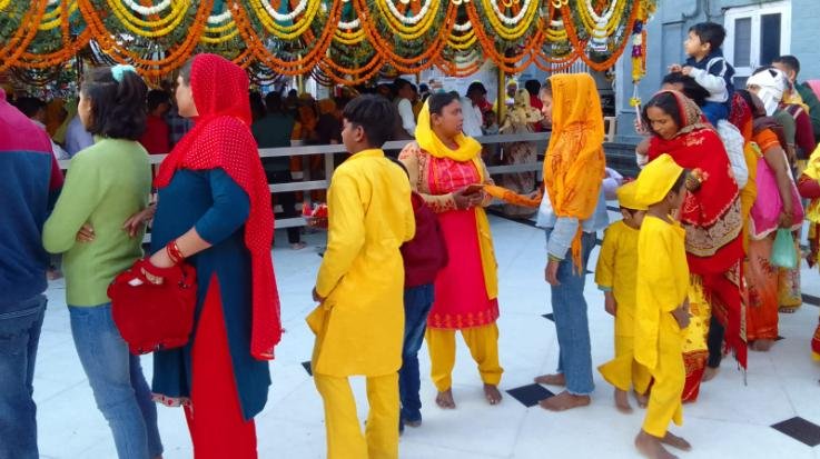 Kangra: 10 thousand devotees visited Maa Bajreshwari on Ashtami