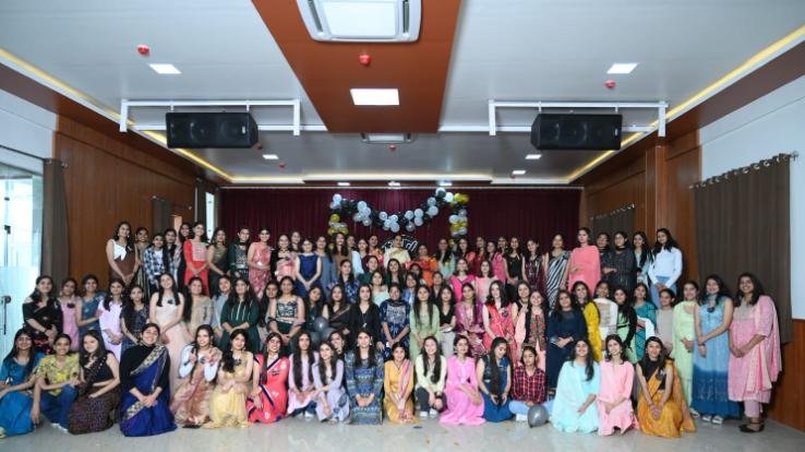  Kangra: Nancy Sharma selected as Miss Farewell and Priya as Miss Charming