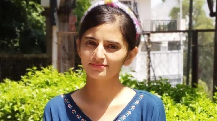 Nalagarh: Lord Mahavira's Sonia first in BSC Nursing third year in the state 111