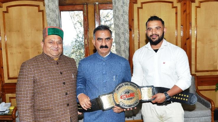  Shimla: World tag team champion Yogesh Chauhan met CM