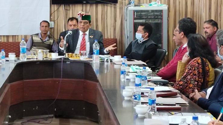  Solan: Be flexible to complete development works on time Officer: Dr. Shandil