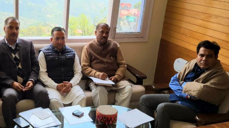 Shimla: BJP election in-charge Shrikant took feedback of municipal elections