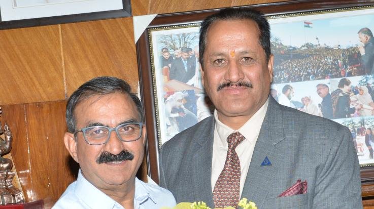 Shimla: President's Police Medal winner Jitendra Singh met the Chief Minister