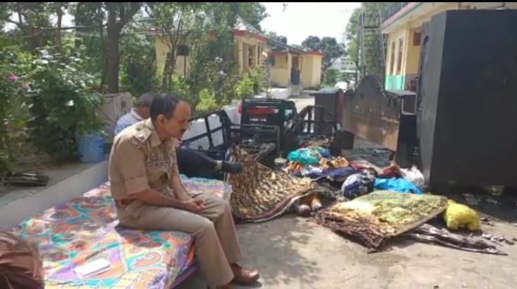 Dehra: House fire in Lower Kariyada, loss of lakhs