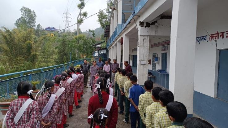 Darlaghat: Program organized on World Labor Day in Barog