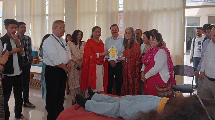 Solan: Blood donation camp organized in LR Educational Institute