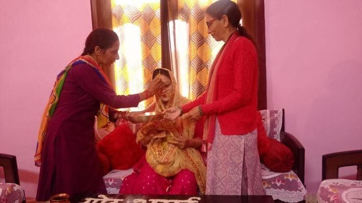 Darlaghat: With the aim of increasing maternal nutrition level, women were made aware in Anganwadi center Navgaon