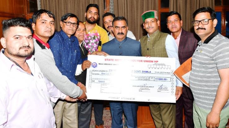 Shimla: -Contribution- to -the -Chief -Minister's -Relief -Fund