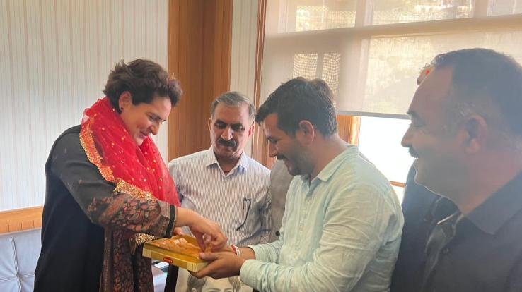 Shimla: Delegation- of- New -Pension -Scheme -Employees -Federation- met -Priyanka -Gandhi
