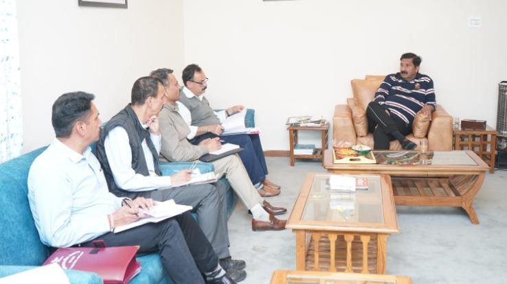A review meeting of the Jal Shakti Department was organized under the chairmanship of the Deputy Chief Minister.