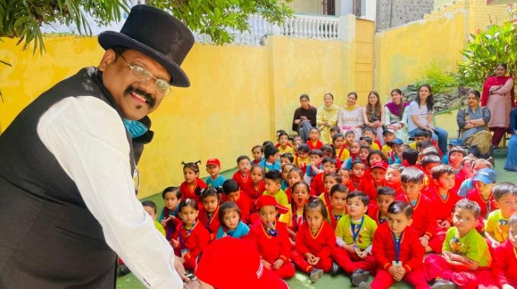 Solan: Children saw 'magic show' at Euro Kids School Kotlanala