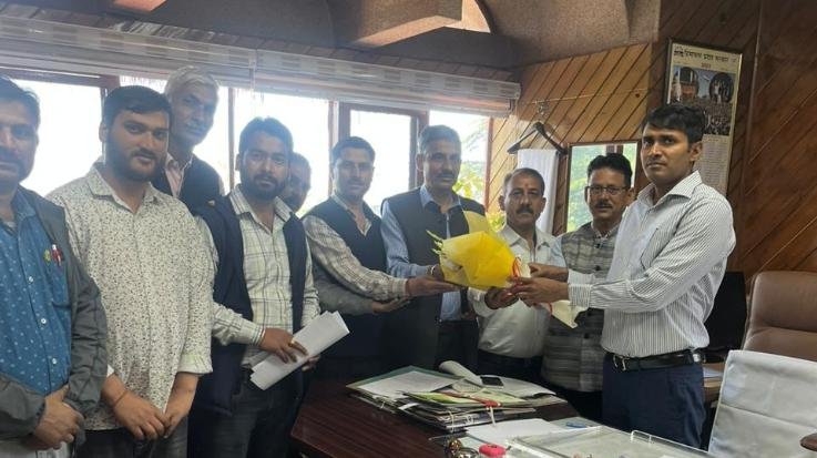 Shimla: Electricity Board Technical Employees Union put demands before the Managing Director