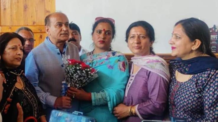 Shimla: BJP councilors congratulated the mayor and deputy mayor