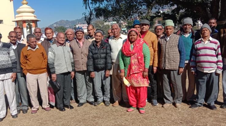 बिरोजा एवं तारपीन कारखाना के सेवानिवृत र्हुए कर्मचारियों की बैठक सम्पन्न