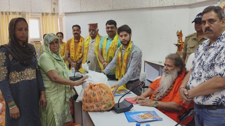 Una: 56 widow women got ration in Himotkarsh Amodani Ration Distribution Project