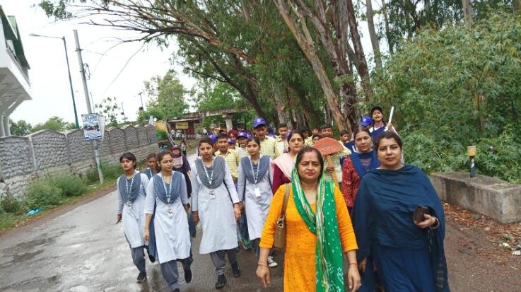 Indora: Students of Minerva College took out a rally on World Prohibition Day