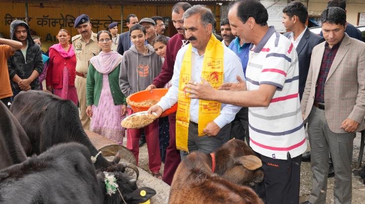  The Chief Minister reached Shri Kamnapurna Gaushala in Tutu, the steering committee kept its demands