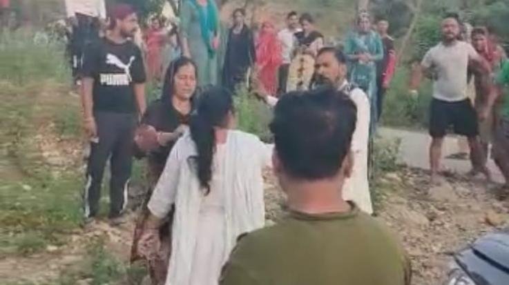 Dehra: Video of fight with BJP leader viral on social media