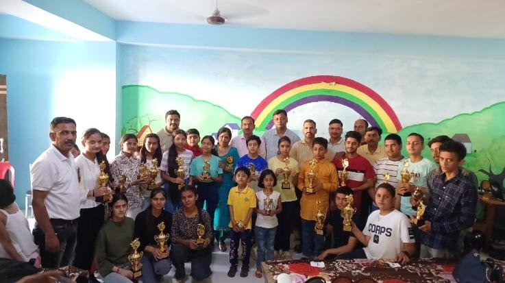 Jwalamukhi: Dixit-Kanika champions of Jwalamukhi in Senior Open Chess Tournament