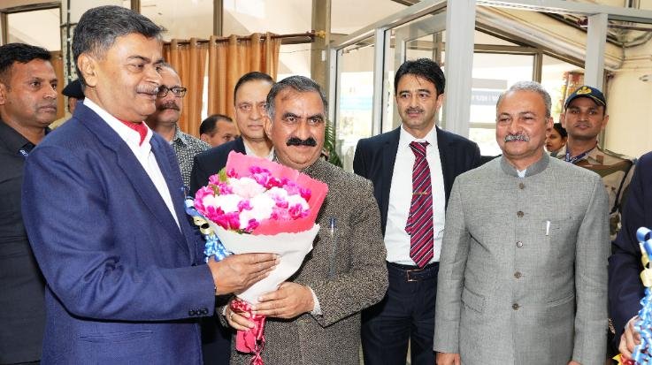  Union Energy Minister RK Singh reached Shimla, CM welcomed