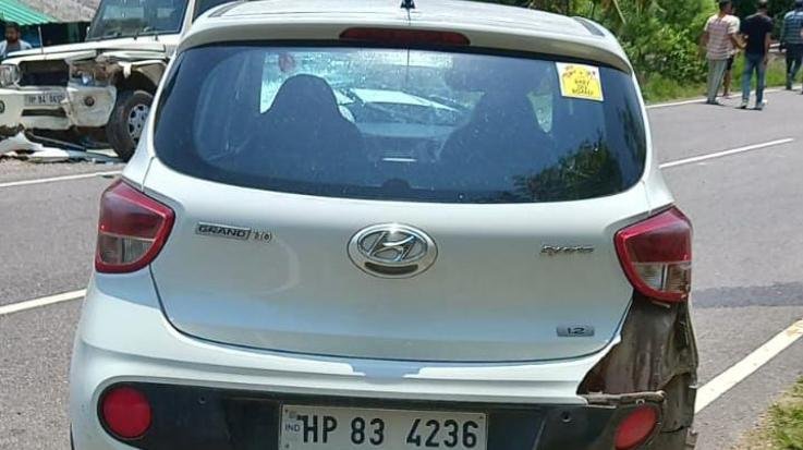 Jwalamukhi: The car collided with the vehicle of the district pilot running in the Deputy Chief Minister's convoy