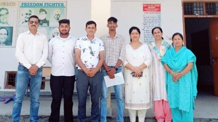  Two alumni of Dadasiba School clear JE Mains exam