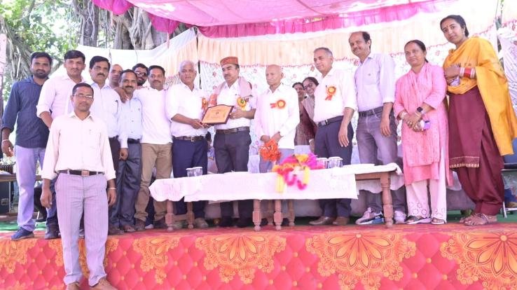 Jaswan-Paragpur: Batra School became Kabaddi champion in the under-14 games in the girl category