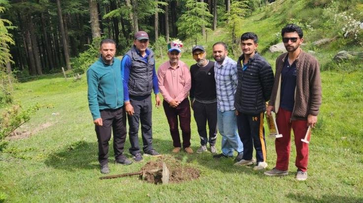 Shimla: Efforts of Youth Club Ratnadi to keep youth away from drugs are commendable: Digvijay Rony