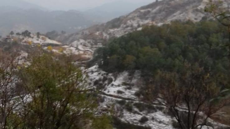 बारिश और ओलों से बदला मौसम का मिजाज़ 