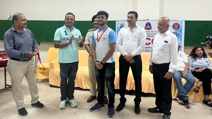 Jwalamukhi: Shivam Rana of Khundia won the silver medal
