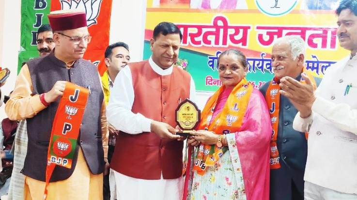 शिमला : कार्यकर्ता ही भाजपा की रीढ़ की हड्डी है: बिंदल