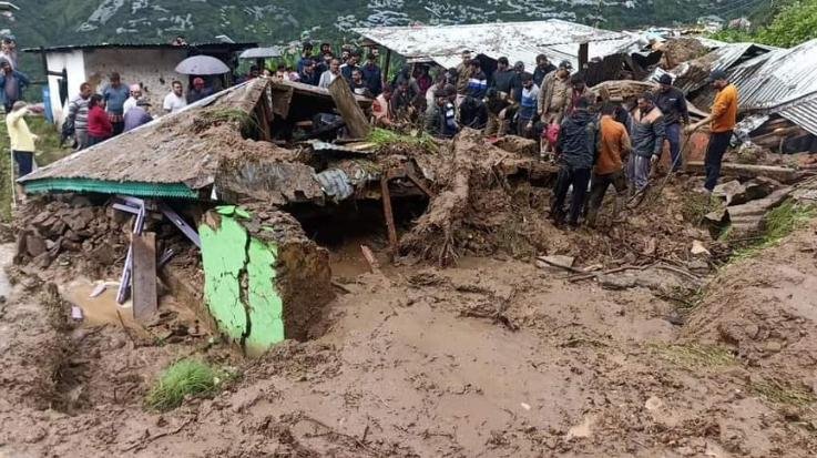  Debris fell on the house in Kotgarh, Shimla, death of husband, wife and son