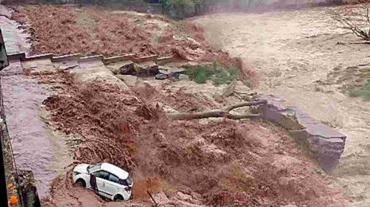 हिमाचल में अब तक मानसून में काल का ग्रास बने 88 लोग 
