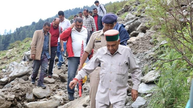 Baijnath: The old road to Bada Bhangal will also be restored: Kishori Lal