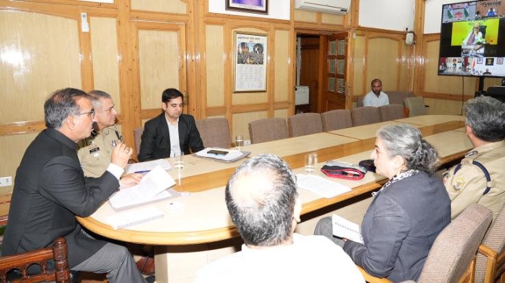 Center should give more powers to states to deal with drug mafia: CM