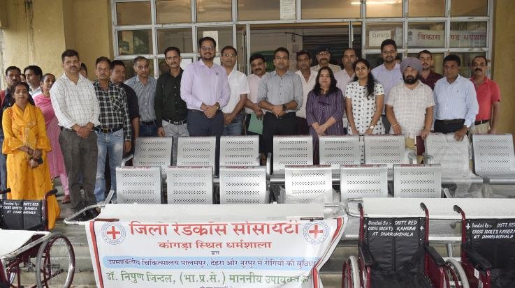 Dharamshala: Red Cross Society sent medical equipment to Palampur, Dehra and Nurpur