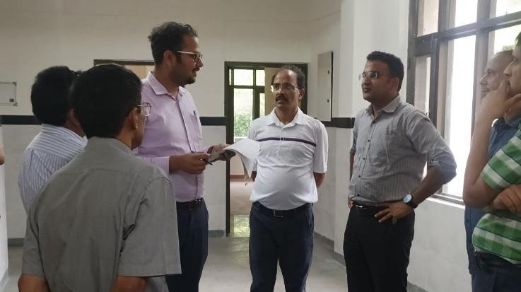 Dharamshala: DC inspected the newly constructed Tanda Hospital Sarai Bhavan