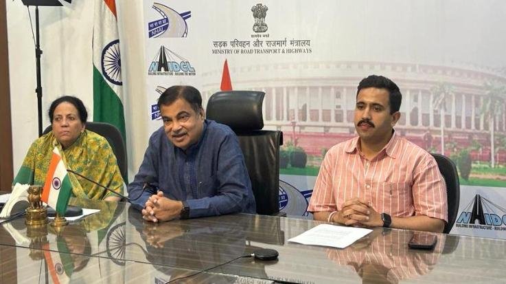 Pratibha and Vikramaditya sought financial help from Union Minister Nitin Gadkari