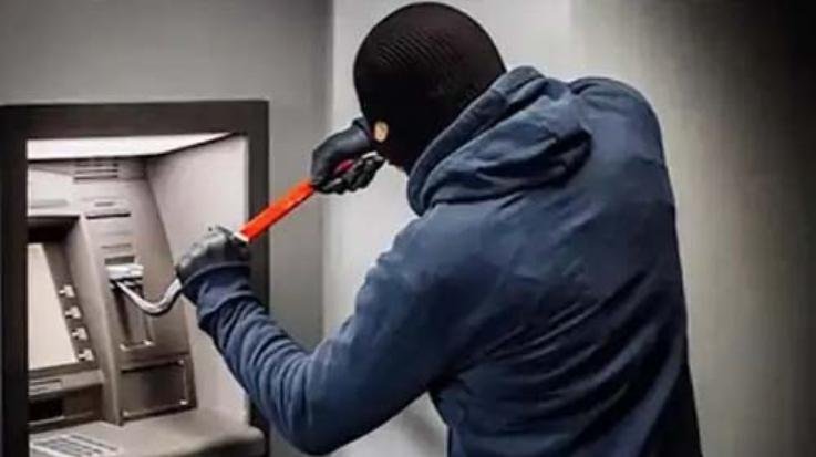 70 thousand cash was blown away by breaking the ATM in Shimla's Sunni, the minors who executed the incident