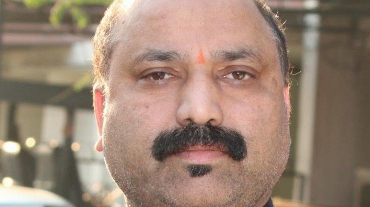 ओछी व घटिया राजनीति से बाज़ आएं  विधायक विक्रमादित्य : डॉ विक्रम शर्मा