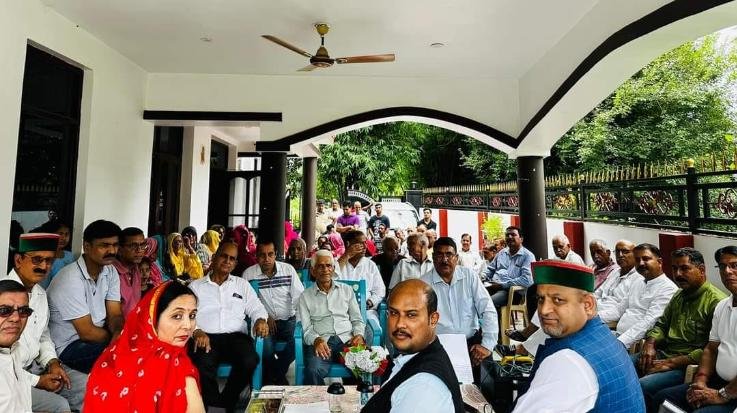 Jaisinghpur: MLA Goma listened to people's problems in Makkad, Kutchhal Jaggian