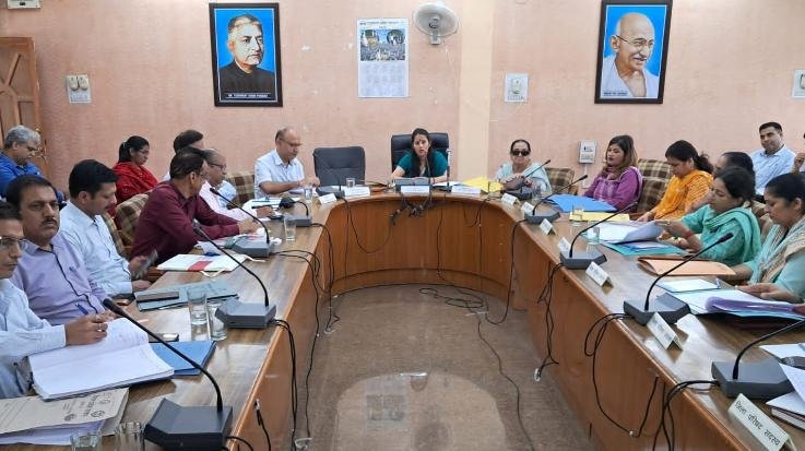 Nahan: Officers should act seriously on the matters raised by Zilla Parishad members: Seema Kanyal