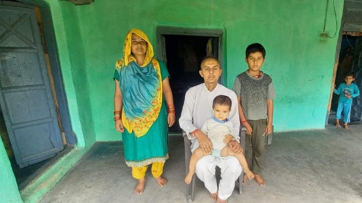  Kangra: Rajinder suffering from cancer needs financial help