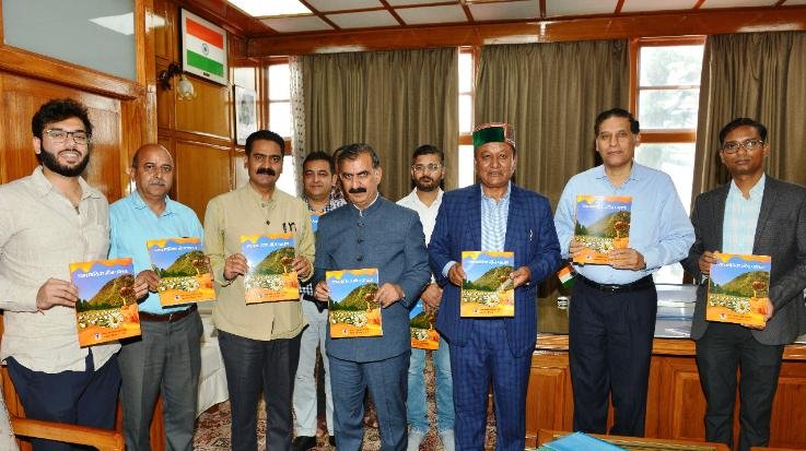  Shimla: The Chief Minister released the book 'Professional Silence'